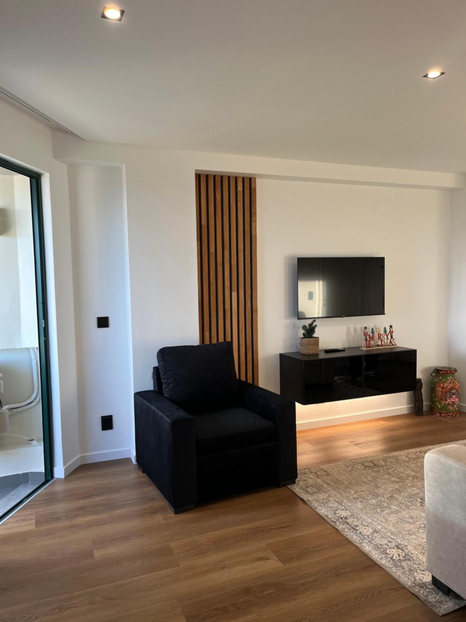 Luxury View Apartment *